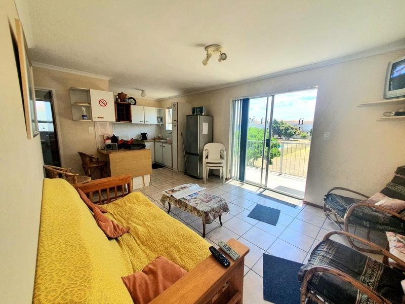 2 Bedroom Property for Sale in Middedorp Western Cape